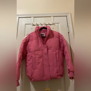 NWT: Levi’s Pink Puffer Jacket, size S